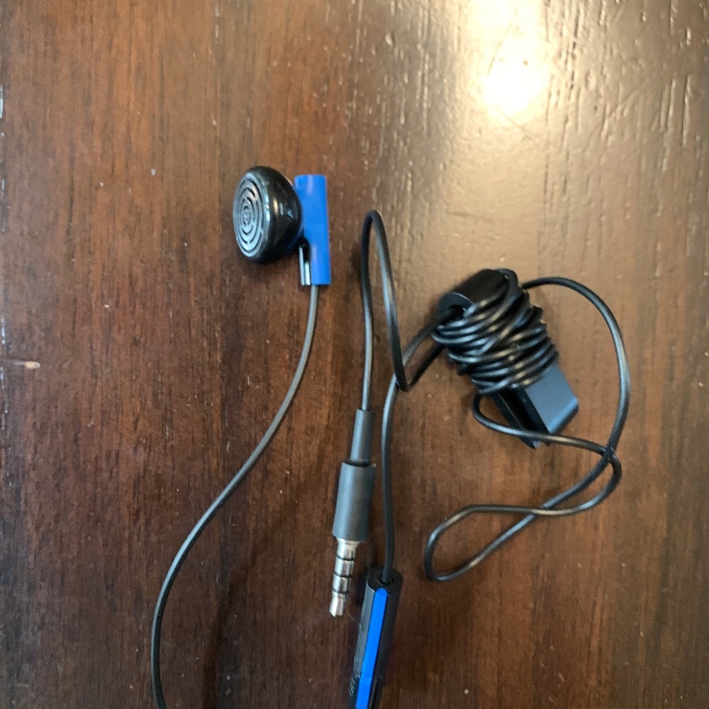 Sony PS4 Earbud and Mic